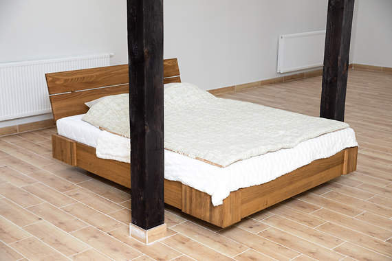 Zestaw: Beriet łóżko+2 szafki nocne z drewna bukowego lewitujące 180x200 cm