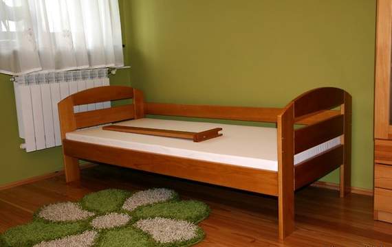 Karmen Plus łóżko sosnowe dla dzieci 80x180, z materacem kokosowym